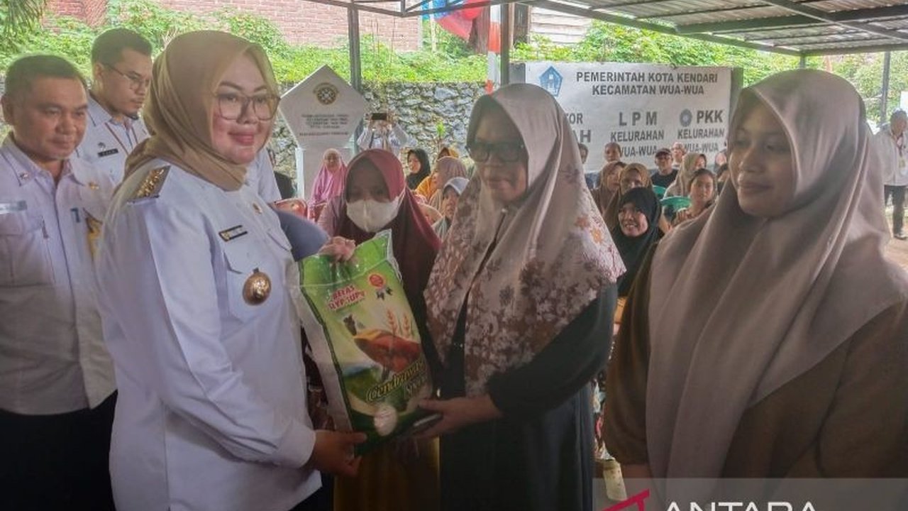 Pemkot Kendari Salurkan Bantuan Sembako untuk 316 KK Korban Banjir