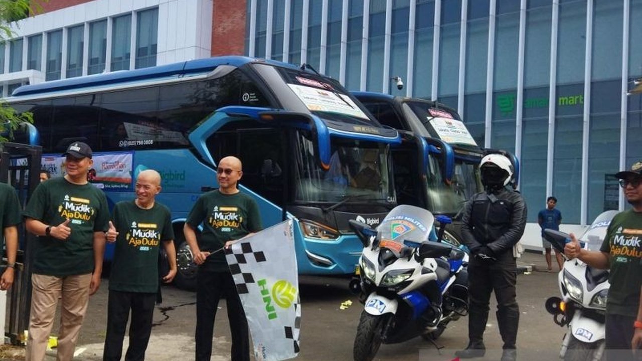 Halal Network International (HNI) memberangkatkan 681 karyawan, mitra, dan masyarakat sekitar untuk mudik gratis ke 11 kota di Indonesia menjelang Lebaran 2025, sebagai bentuk apresiasi dan komitmen perusahaan.