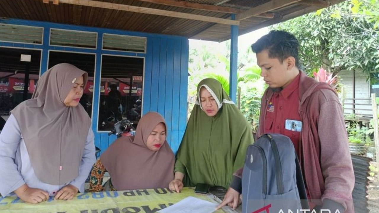 Program Keluarga Harapan (PKH) di Samarinda terbukti efektif meningkatkan kesejahteraan warga kurang mampu melalui pengembangan usaha mikro, seperti yang dialami Elisa dan Lusiana.