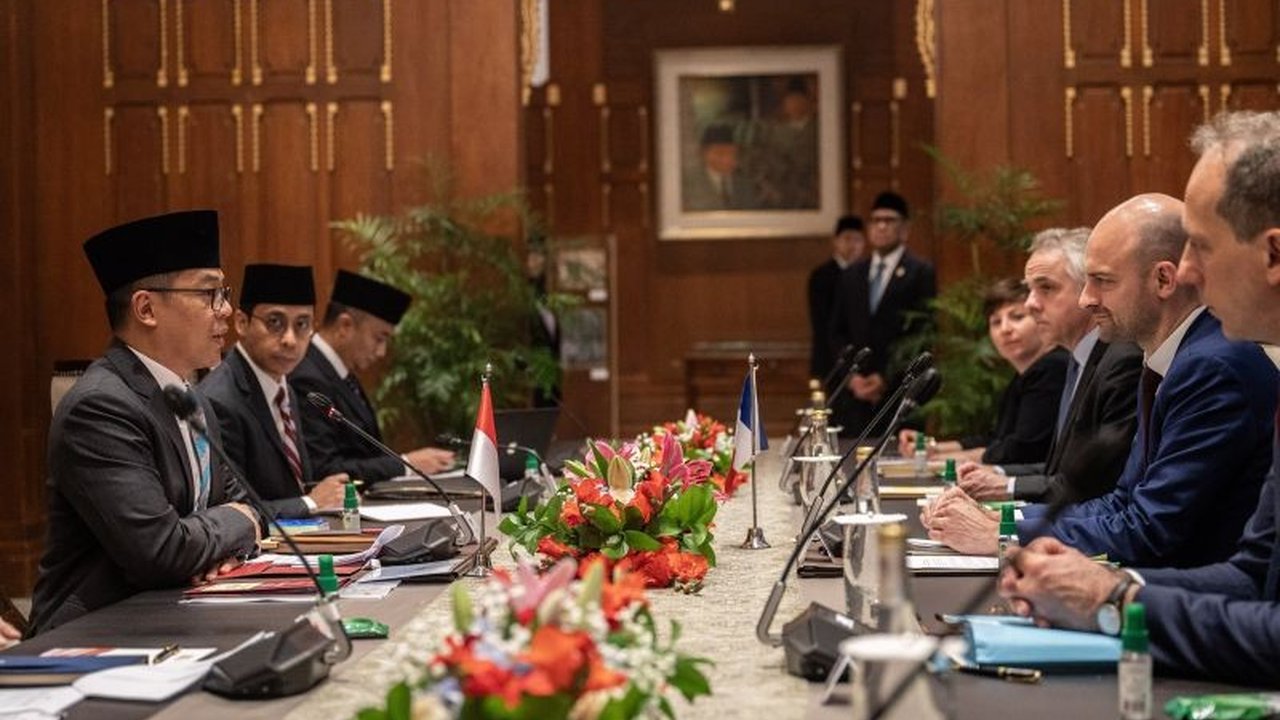 Menteri Luar Negeri Prancis optimis hubungan kuat Prabowo-Macron dapat menjadi kunci penyelesaian konflik regional dan global, terutama di Timur Tengah dan Ukraina.