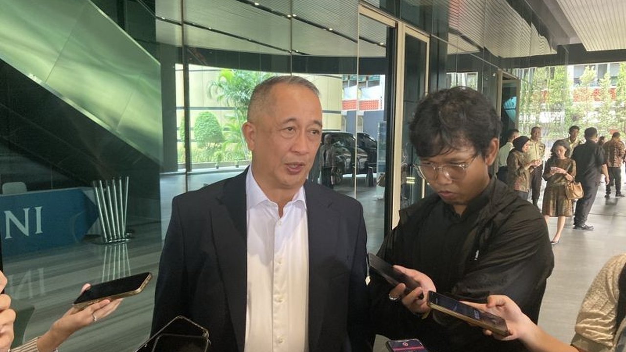 Usai lengser sebagai Dirut, Royke Tumilaar menyampaikan sejumlah tantangan yang dihadapi BNI, termasuk likuiditas ketat dan perlunya strategi peningkatan Dana Pihak Ketiga (DPK).