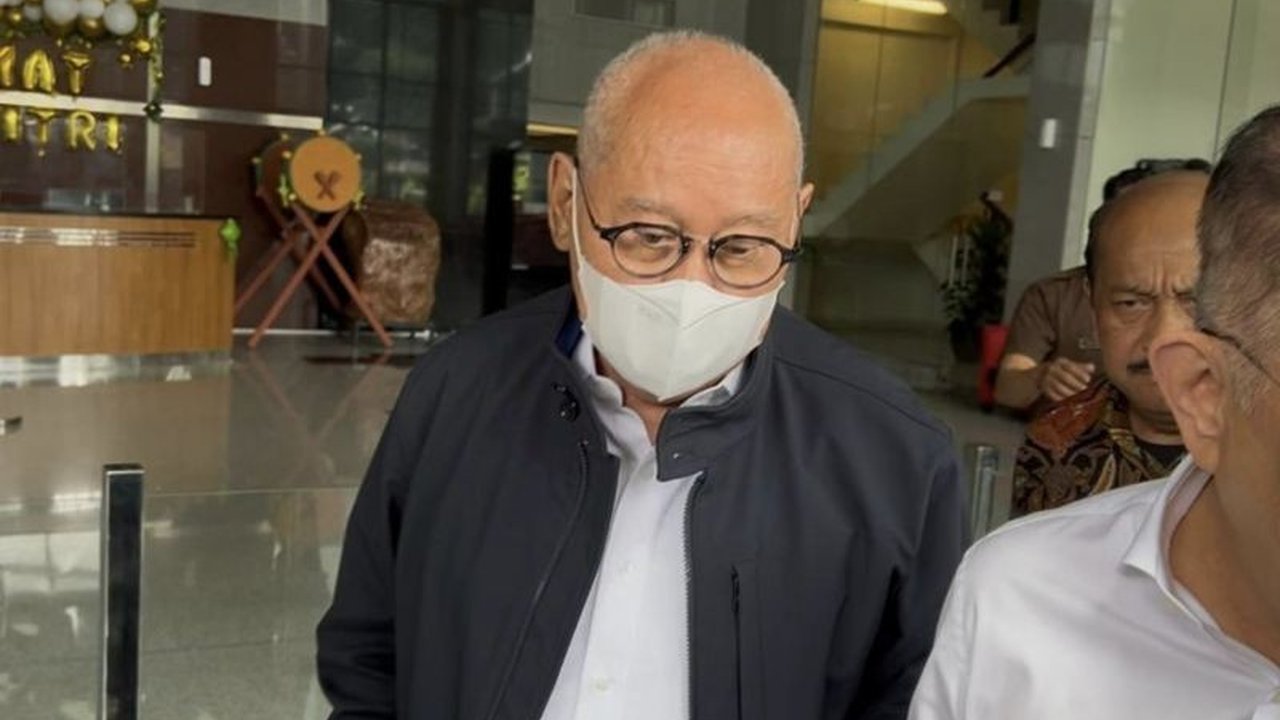 Mantan Wantimpres Djan Faridz diperiksa KPK terkait dugaan suap pengurusan anggota DPR RI 2019-2024 di KPU, namun enggan berkomentar dan meminta keterangan langsung kepada penyidik.