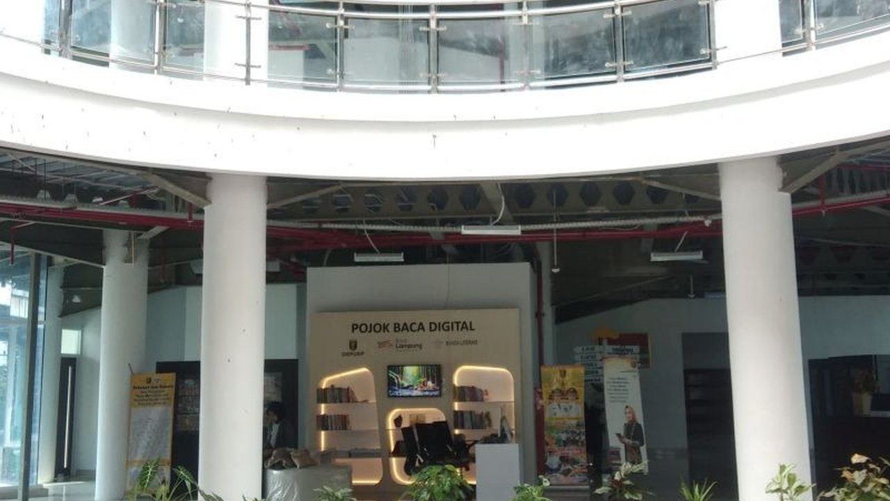 Sebanyak 330 perpustakaan di Lampung menerima bantuan 1.000 judul buku bermutu dari Perpustakaan Nasional RI, meningkatkan akses bacaan berkualitas bagi masyarakat Lampung.