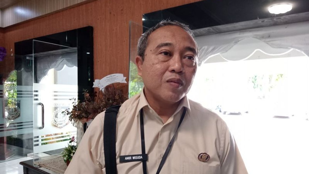 Pemerintah Kota Mataram memberikan insentif sebesar Rp750.000 kepada 1.400 marbot rumah ibadah dan guru TPQ untuk tiga bulan pertama tahun 2025 sebagai bentuk apresiasi atas dedikasi mereka.