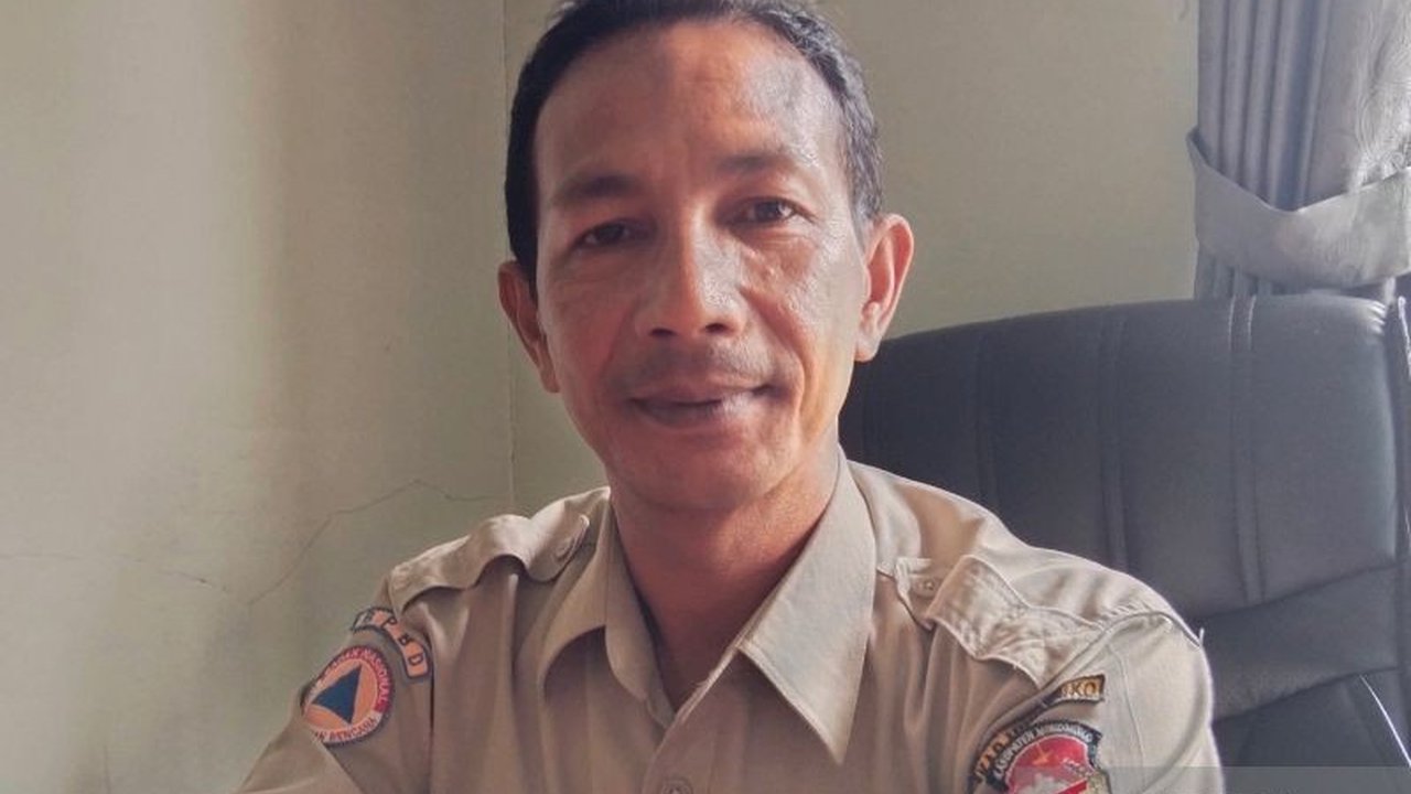 BPBD Kabupaten Mukomuko, Bengkulu, memastikan kesiapsiagaan penuh selama libur Lebaran 2025 dengan menyiagakan petugas dan peralatan di berbagai posko untuk mengantisipasi bencana.