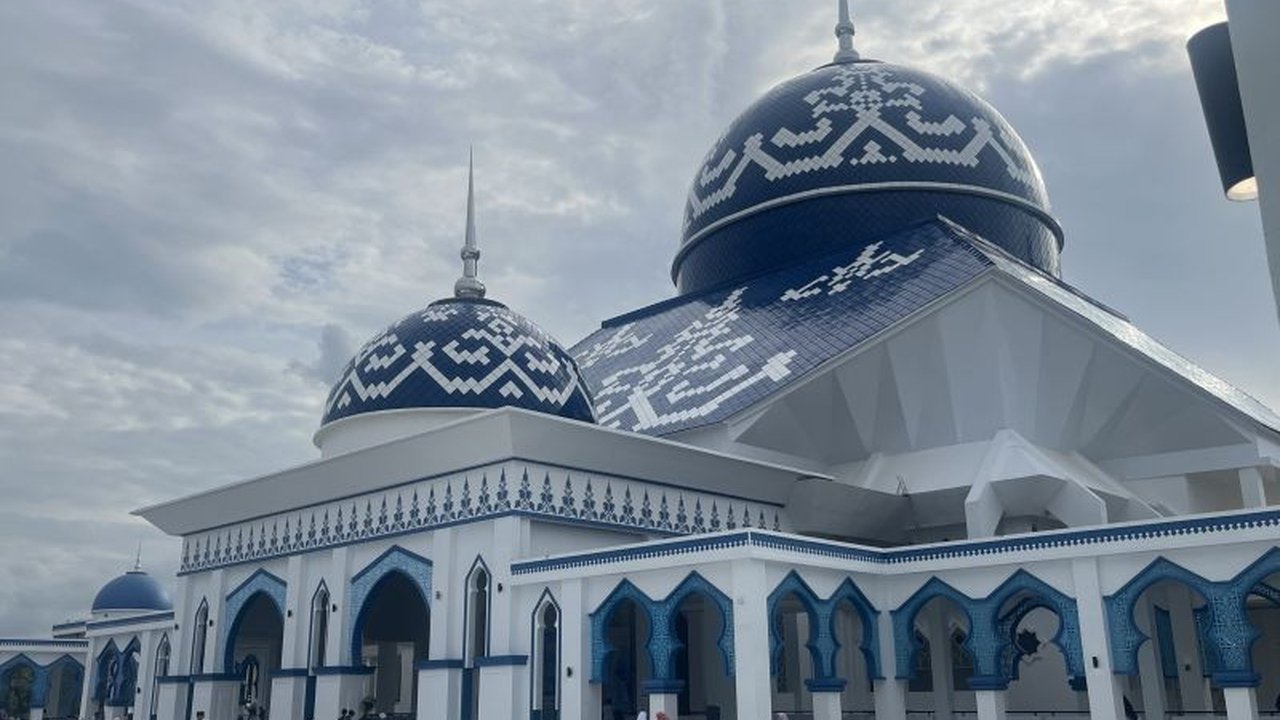 Pemkot Batam memastikan kebijakan efisiensi anggaran tidak akan mengganggu kelanjutan revitalisasi Masjid Agung Raja Hamidah pada 2025 dengan anggaran tetap sekitar Rp14-15 miliar.