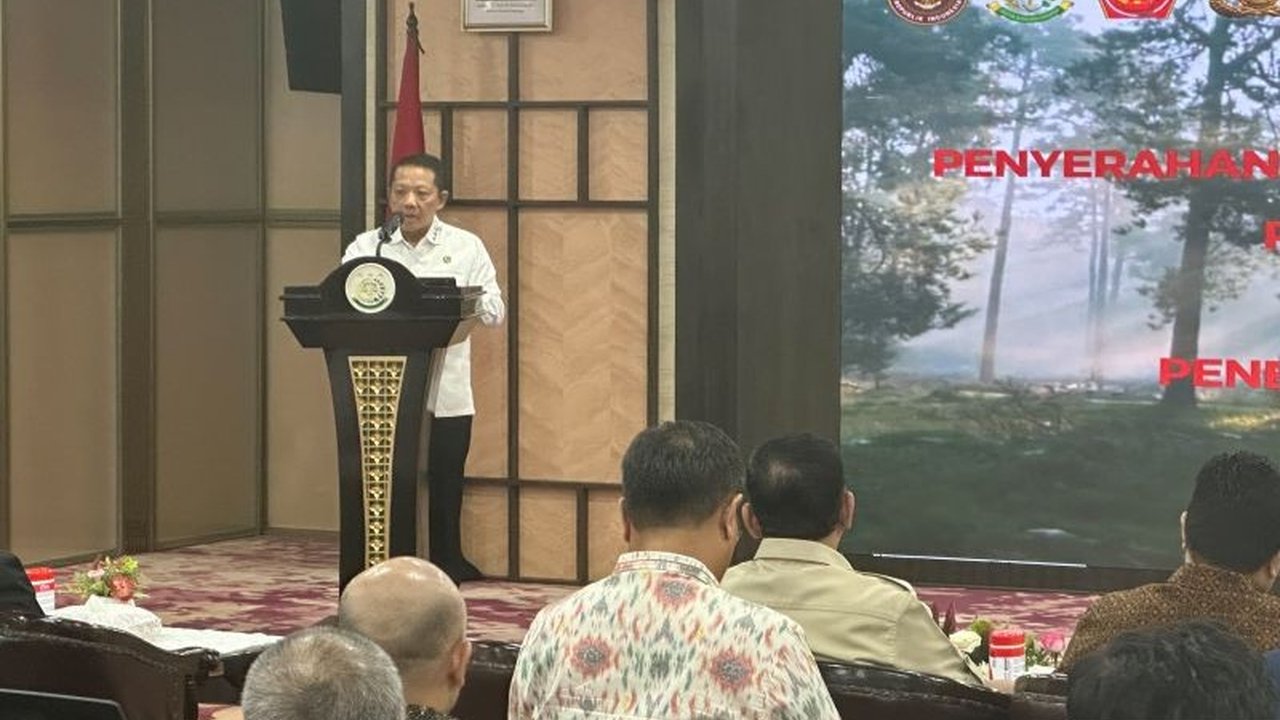 Satgas PKH berhasil menguasai lebih dari 1 juta hektare lahan hingga 23 Maret 2025, melampaui target satu juta hektare sebelum Lebaran.