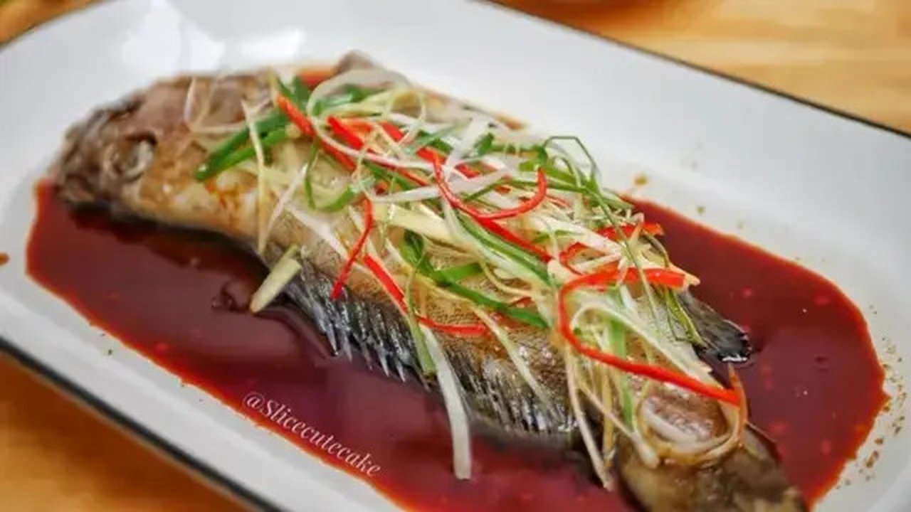 Resep ikan tim kuah jahe. (dok. Cookpad @Slicecutecake)