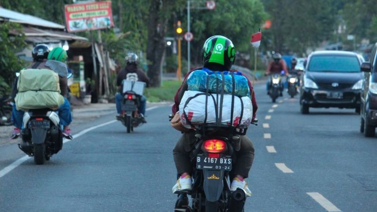 Pemerintah Provinsi Lampung berencana menyediakan angkutan penyeberangan gratis menggunakan kapal besar untuk pemudik sepeda motor pada Lebaran 2025 guna mengurangi risiko kecelakaan.
