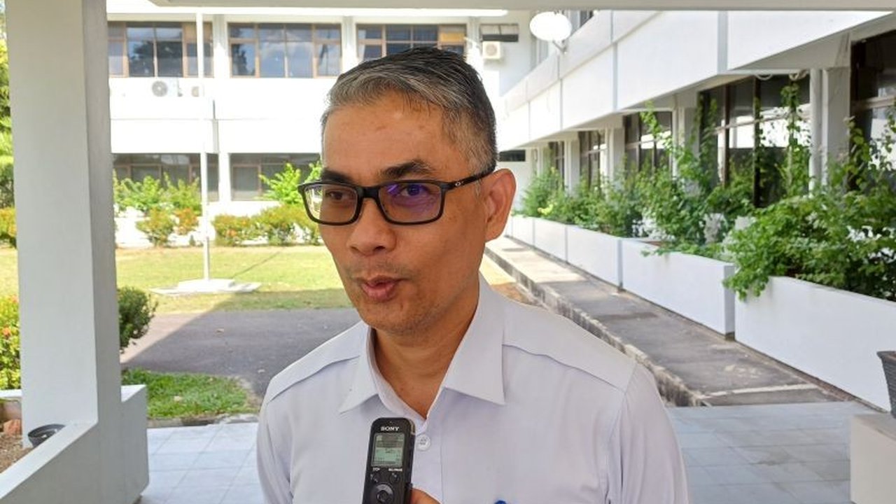 Disnakertrans Kepri terima 44 laporan terkait pembayaran THR menjelang Lebaran 2025, sebagian besar kasus pekerja belum menerima pembayaran dari perusahaan.