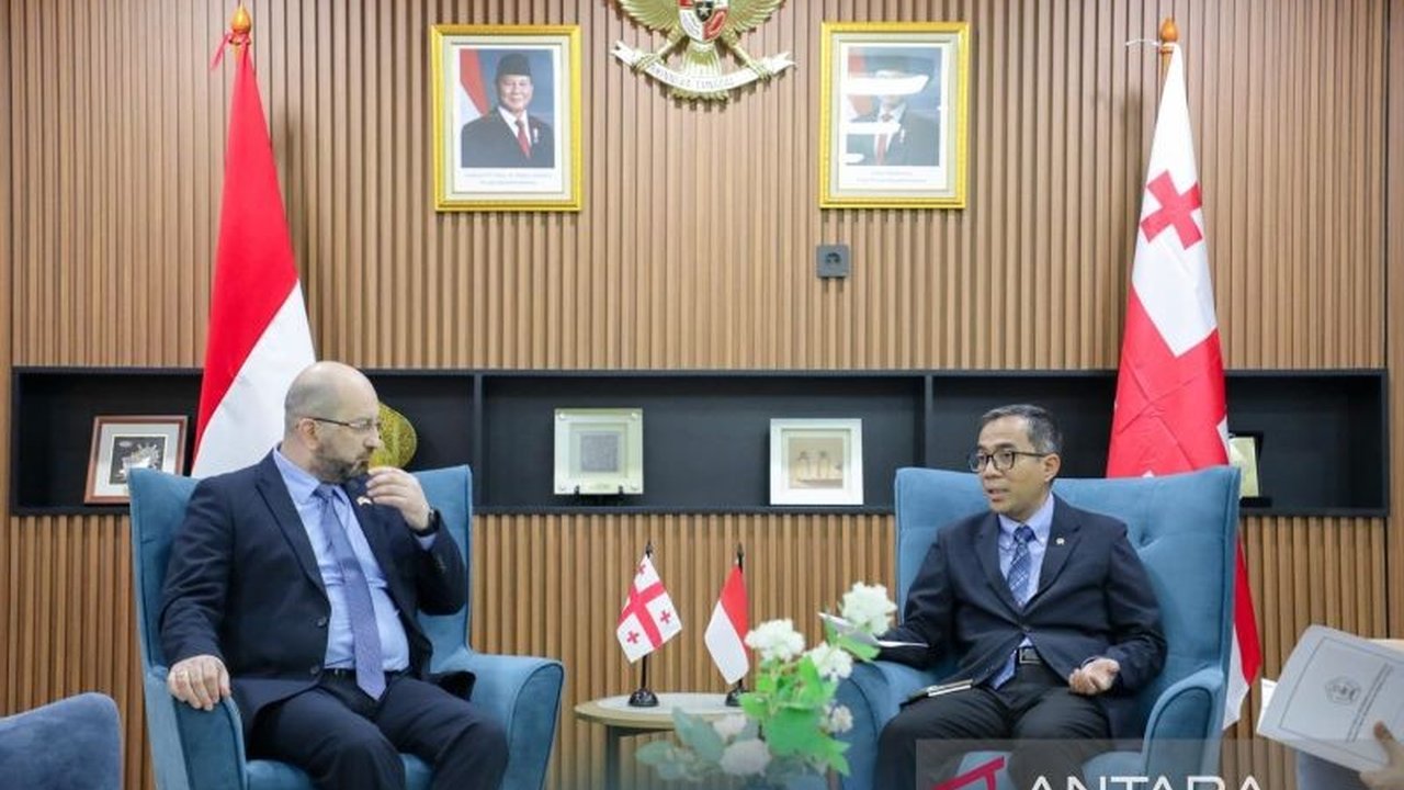 Kementerian Pendidikan, Kebudayaan, Riset, dan Teknologi (Kemdikbudristek) RI menjalin kerja sama dengan Georgia untuk meningkatkan kualitas riset dan sumber daya manusia Indonesia melalui program pertukaran pelajar dan dosen serta proyek penelitian bersa