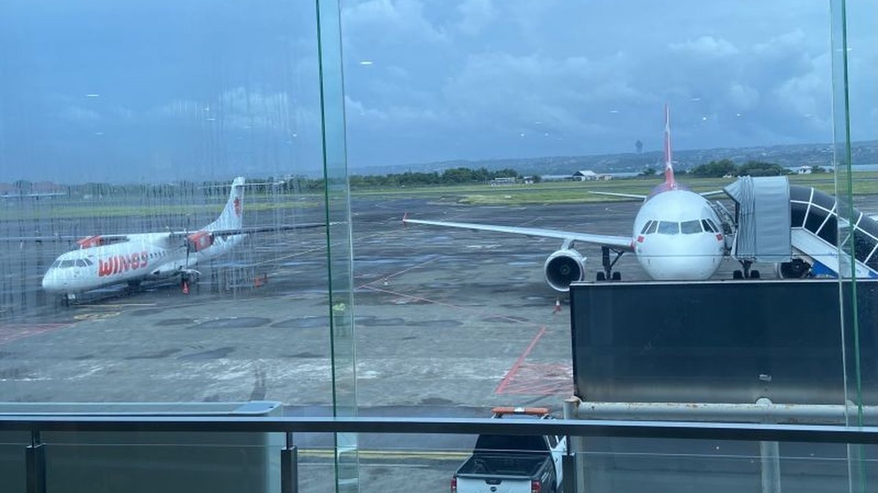 Bandara I Gusti Ngurah Rai Denpasar akan ditutup selama 24 jam penuh pada 29-30 Maret 2025 untuk menghormati Hari Suci Nyepi, berdampak pada 425 penerbangan domestik dan internasional.