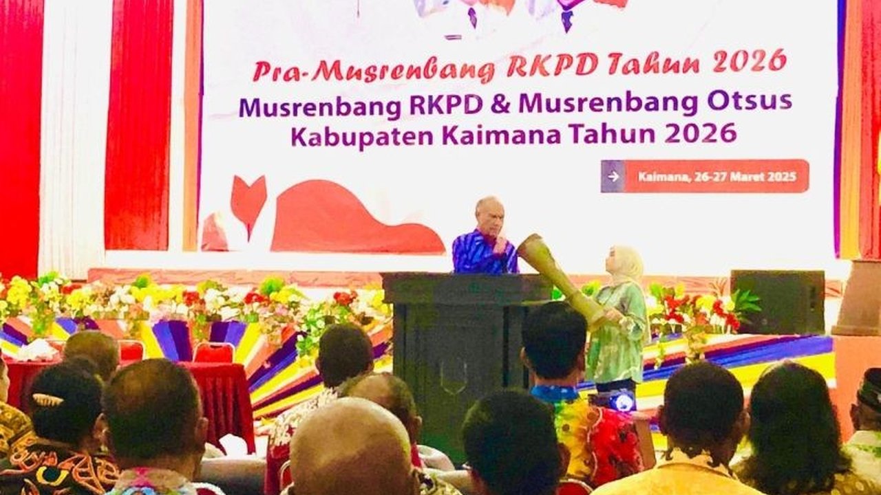 Pemerintah Kabupaten Kaimana menggunakan RKPD yang dihasilkan dari musrenbang untuk memastikan program pembangunan benar-benar mengakomodasi kebutuhan prioritas masyarakat, terutama di kampung-kampung.