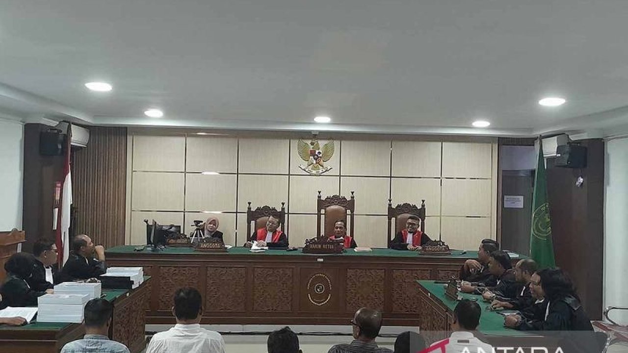Lima terdakwa kasus korupsi dana bantuan korban konflik di Aceh Timur, termasuk mantan Ketua BRA, mengajukan banding atas vonis hukuman penjara dan denda yang dijatuhkan Pengadilan Negeri Banda Aceh.