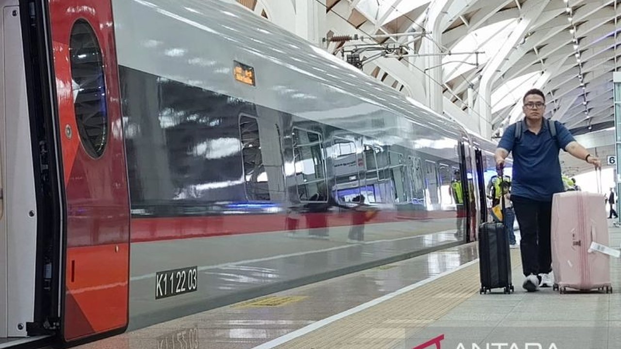 PT Kereta Cepat Indonesia China (KCIC) rutin menggunakan kereta inspeksi untuk memastikan keamanan dan keselamatan pemudik Lebaran 2025, dengan jumlah penumpang yang masih tergolong normal hingga H-4 Lebaran.