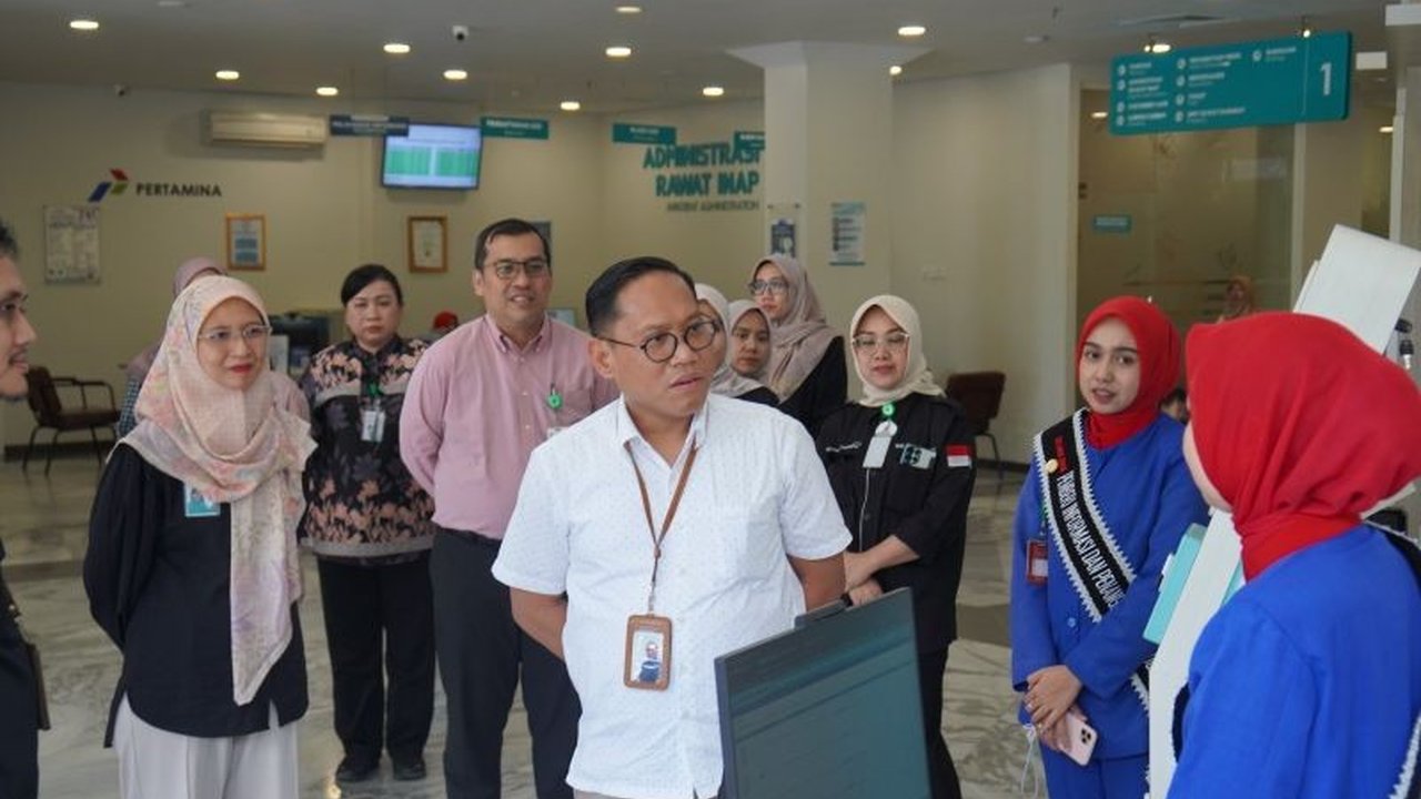 Rumah Sakit Awal Bros Botania Batam mendapat apresiasi atas komitmen pelayanan JKN yang optimal, ditunjang transformasi digital dan capaian rating tinggi di aplikasi KESSAN dan Google Review.