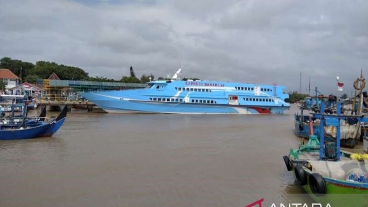 PT Pelindo akan segera mengirim tim untuk mensurvei lokasi pembangunan Pelabuhan Internasional di Pantai Balong, Jepara, Jawa Tengah, proyek senilai Rp71 triliun yang mendapat dukungan penuh dari pemerintah daerah.