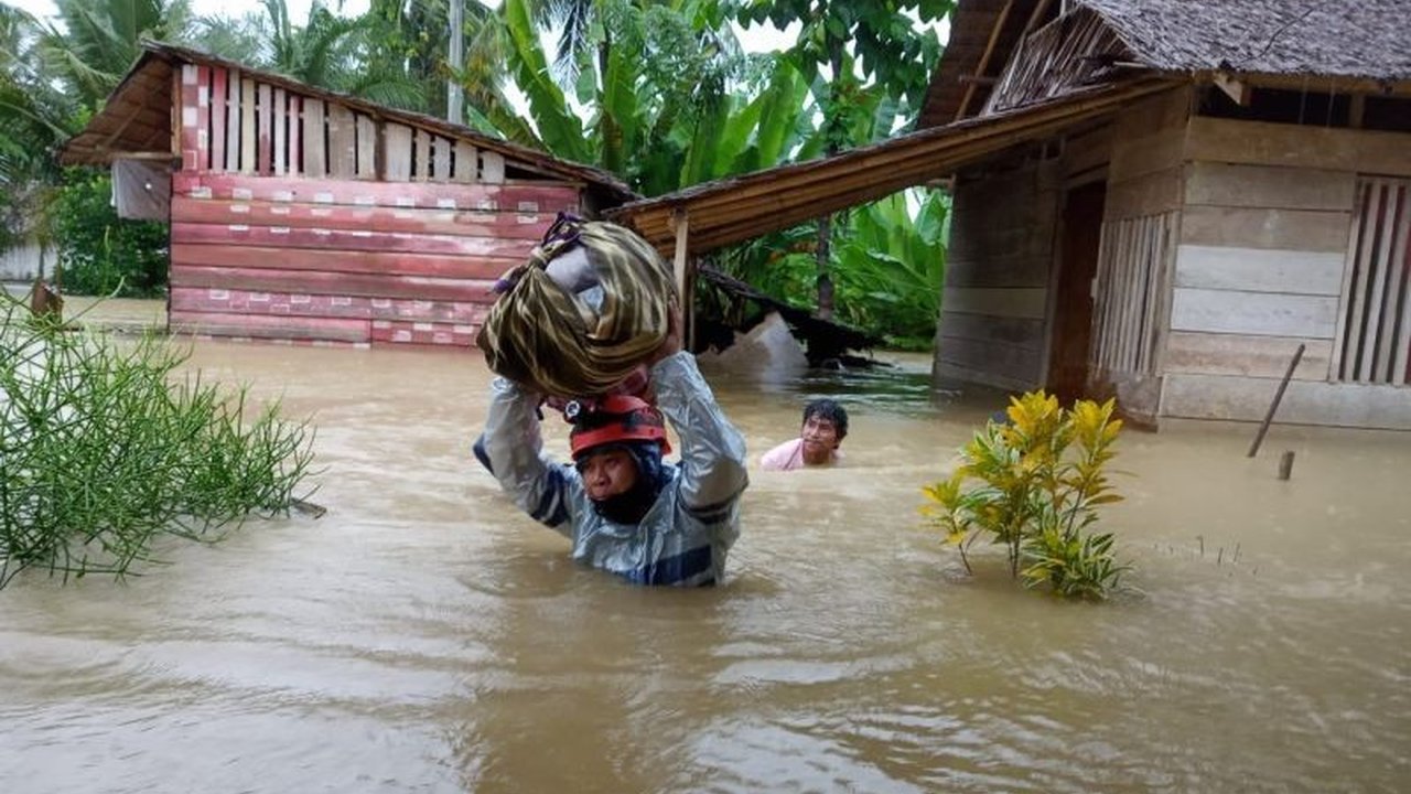 BPBD Sulawesi Tengah menghadapi kendala dalam penanganan 73 kejadian bencana akibat efisiensi anggaran yang signifikan, dengan hanya Rp500 juta dialokasikan di tahun 2025.