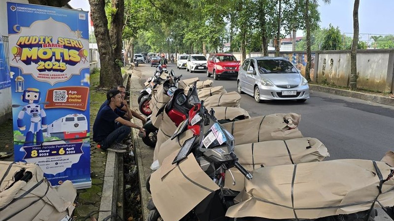 Program Angkutan Motor Gratis (Motis) Kemenhub sukses mengangkut 457 sepeda motor pemudik yang tiba di berbagai stasiun wilayah KAI Daop 5 Purwokerto, memberikan alternatif transportasi aman dan nyaman.