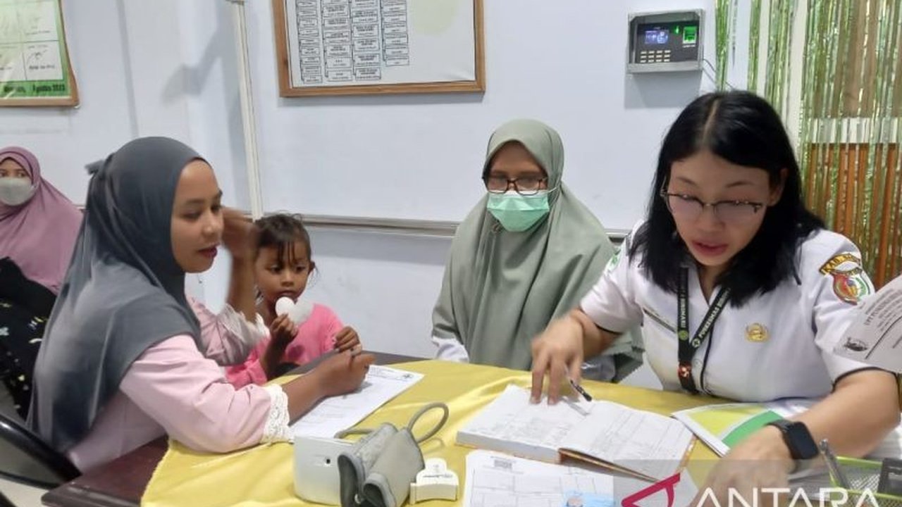 Dinas Kesehatan Sigi membuka layanan kesehatan di pos pelayanan Operasi Ketupat Tinombala 2025 dan puskesmas untuk memberikan pelayanan maksimal kepada pemudik Lebaran serta menyediakan program Cek Kesehatan Gratis.