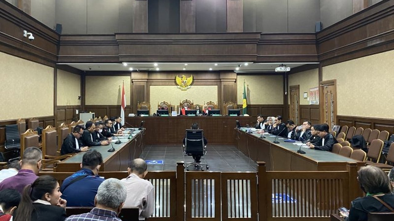 Jaksa KPK menyatakan putusan perkara inkrah sebelumnya tidak mengikat dalam kasus dugaan perintangan penyidikan dan suap yang melibatkan Sekretaris Jenderal PDI Perjuangan, Hasto Kristiyanto.