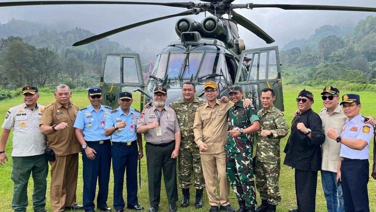 Bupati Bogor, Rudy Susmanto, bersama Forkopimda memantau arus mudik Lebaran 2025 dari udara menggunakan helikopter, melaporkan kondisi lalu lintas masih lancar di sejumlah jalur utama Kabupaten Bogor.