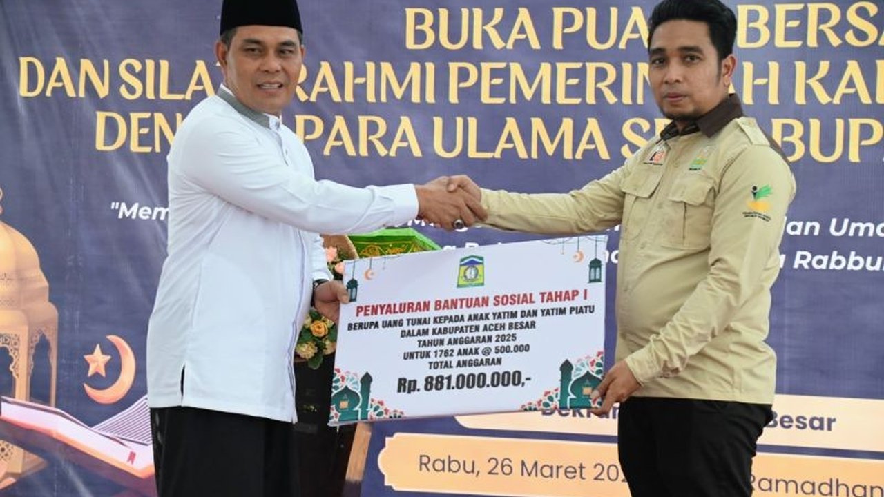 Pemerintah Kabupaten Aceh Besar menyalurkan santunan sebesar Rp881.000.000 kepada 1.762 anak yatim dan piatu dalam rangka menyambut bulan Ramadan dan Idul Fitri 1446 H.