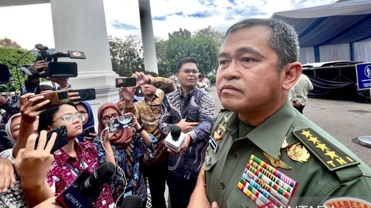 Pemecatan dua prajurit TNI AD pelaku penembakan polisi di Way Kanan, Lampung, masih menunggu putusan pengadilan, tegas KSAD Jenderal TNI Maruli Simanjuntak.