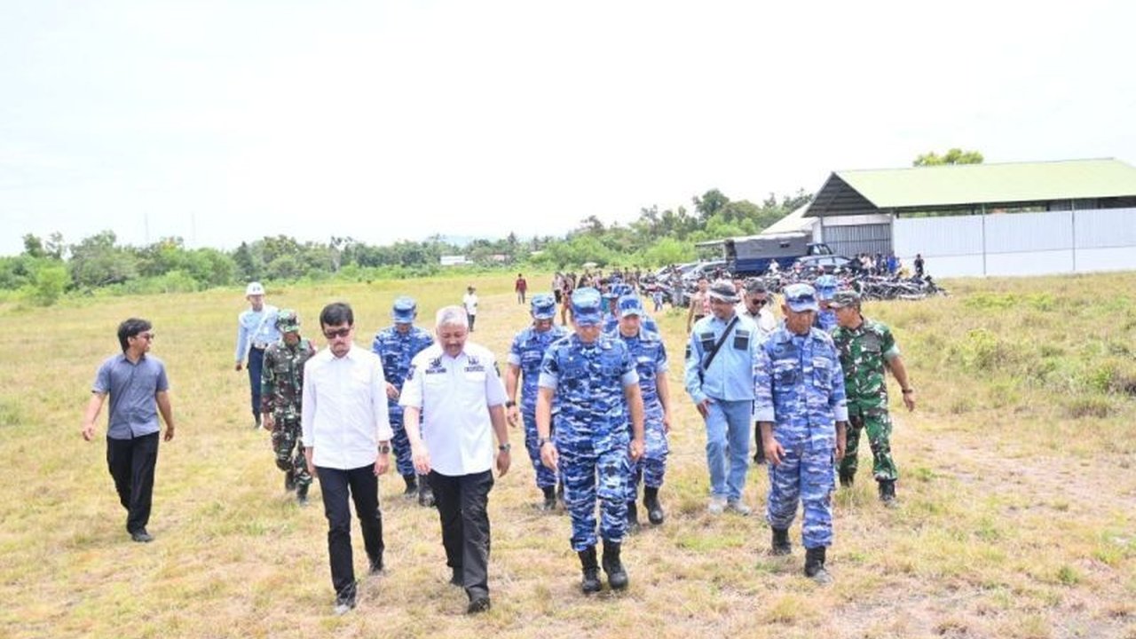 Pangkalan Udara Sultan Hasanuddin di Makassar menyiapkan lahan seluas 600 hektare di Pinrang untuk pertanian terpadu guna mendukung ketahanan pangan nasional, melibatkan masyarakat dan pemerintah daerah setempat.