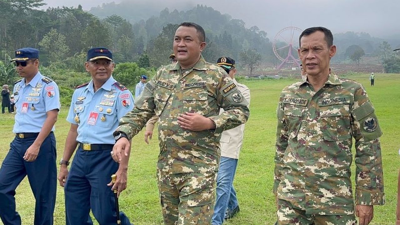 Bupati Bogor, Rudy Susmanto, menjamin keamanan investasi di Kabupaten Bogor dan mengajak investor untuk tetap berinvestasi, sekaligus menekankan pentingnya menjaga kelestarian lingkungan.