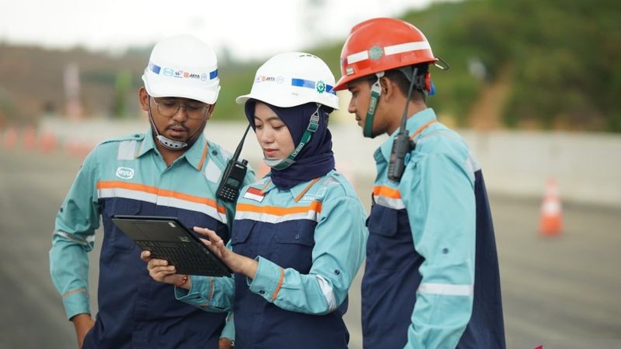 PT Wijaya Karya (WIKA) berhasil membukukan penjualan Rp31,36 triliun di tahun 2024, didorong oleh transformasi perusahaan dan peningkatan efisiensi.