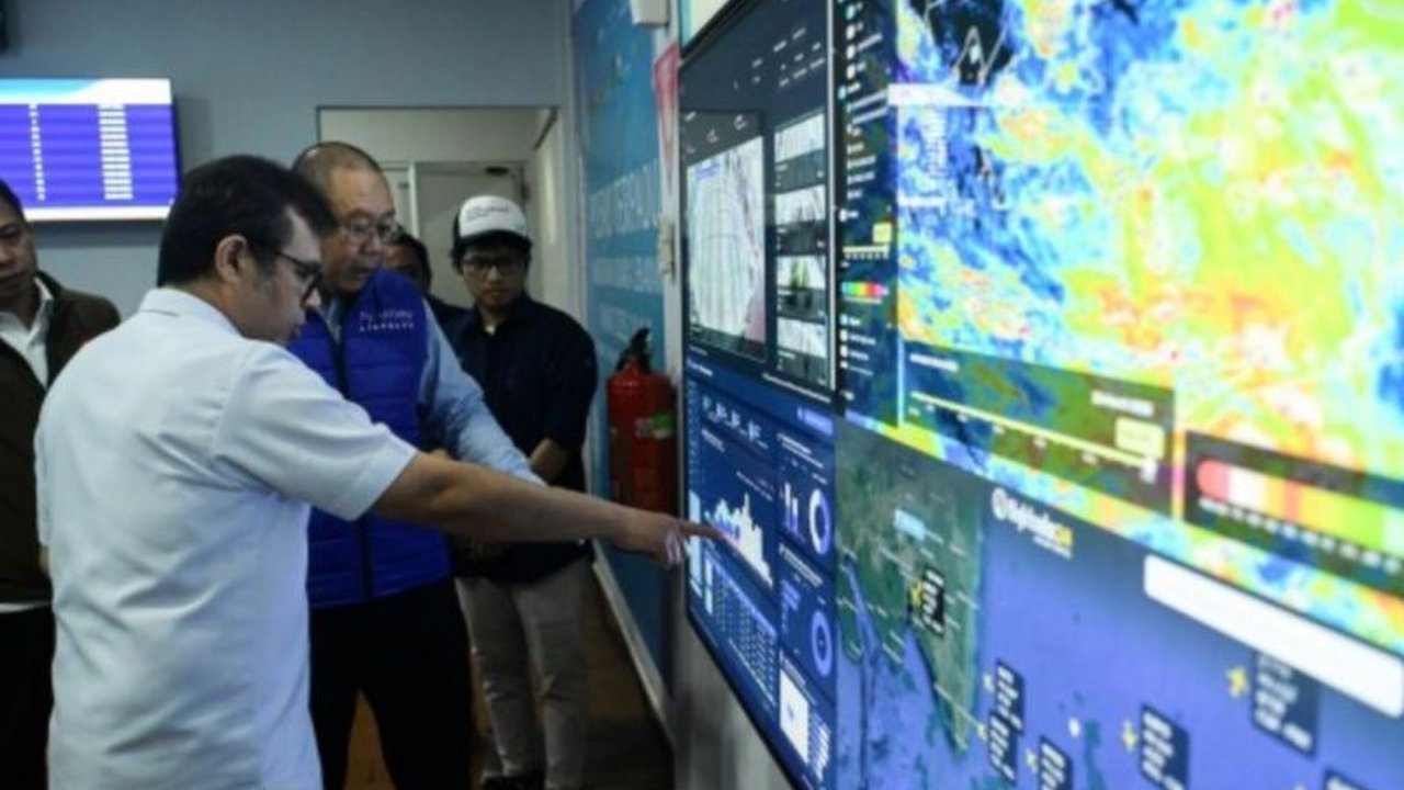 Wakil Menteri Kominfo memastikan operator seluler kompak menjaga kualitas layanan telekomunikasi selama Lebaran 2025, memberikan masyarakat pengalaman mudik yang nyaman dan menyenangkan.