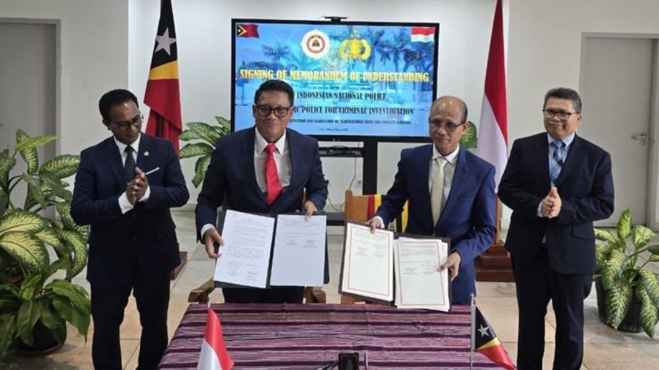 Polri dan PCIC Timor Leste menandatangani MoU untuk meningkatkan kolaborasi dalam mencegah kejahatan lintas negara, termasuk pelatihan dan peningkatan kapasitas sumber daya manusia.