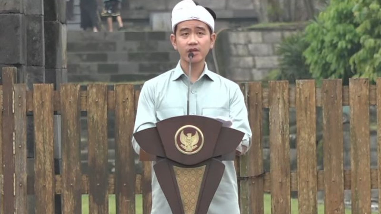 Wakil Presiden Gibran Rakabuming memastikan pemerintah menjaga stabilitas harga kebutuhan pokok dan kelancaran mudik menjelang hari besar keagamaan, atas instruksi Presiden Prabowo Subianto.