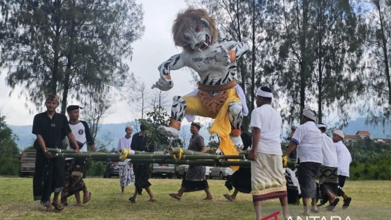 Tawur Agung di Batu: Ratusan Umat Hindu Sucikan Alam Semesta Jelang Nyepi 2025
