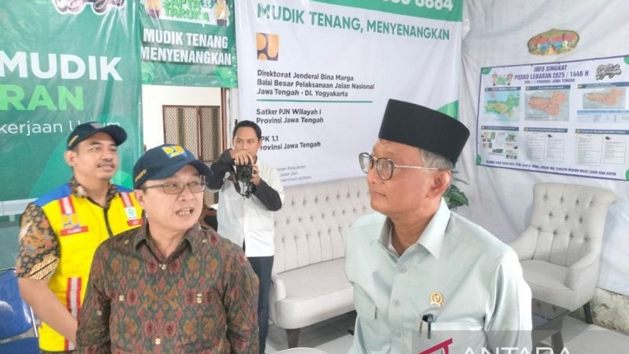 Menteri PU memastikan kondisi jalan nasional Pantura Jawa Barat-Jawa Tengah bagus, namun preservasi jalan akan dilakukan setelah Lebaran 2025 untuk menjaga kemantapan jalan nasional.