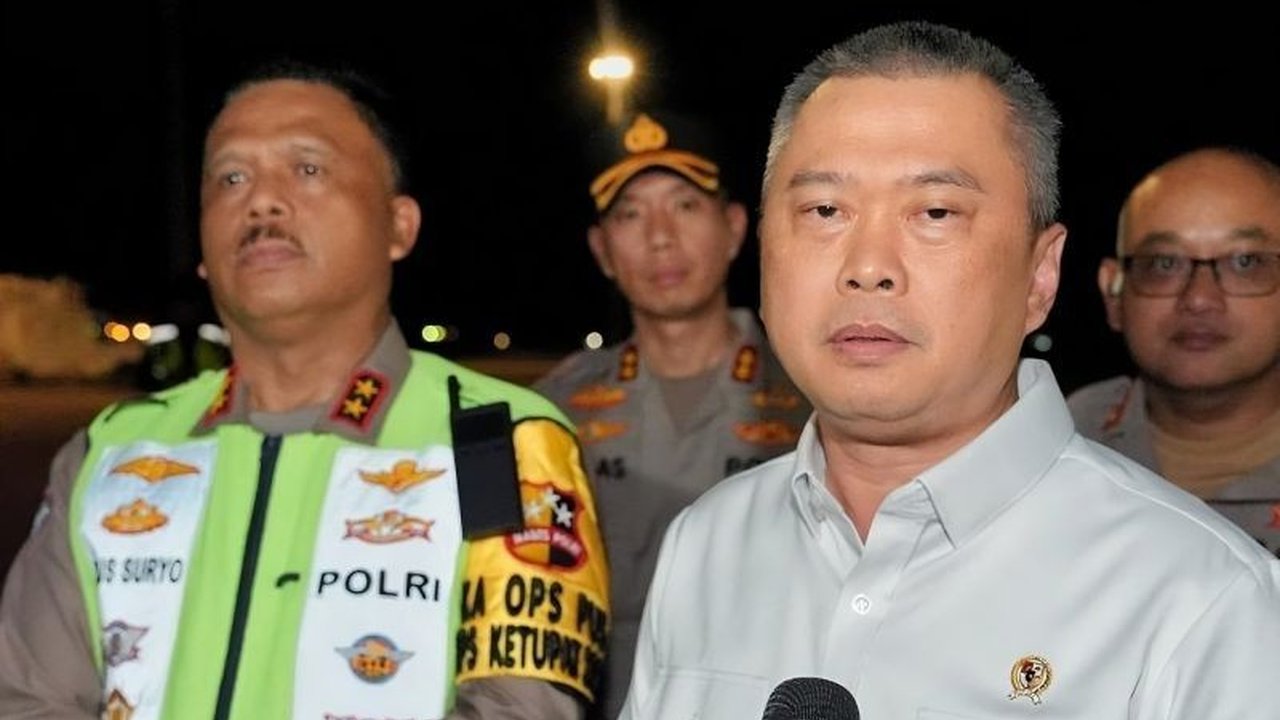 Menteri Perhubungan mengapresiasi Korlantas Polri atas pengelolaan arus mudik Lebaran 2025 yang lancar berkat rekayasa lalu lintas strategis di Tol Jakarta-Cikampek dan jalur Trans Jawa.