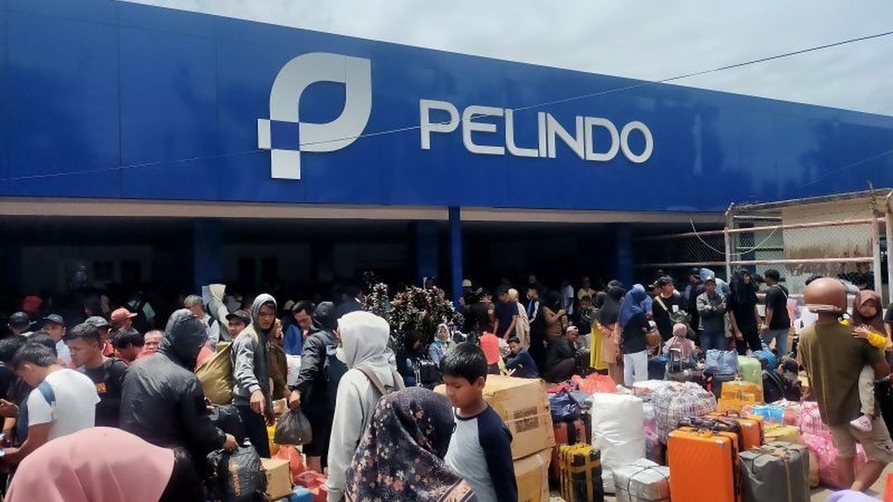 PT Pelni (Persero) Cabang Tanjungpinang mengangkut 1.972 pemudik dari Pelabuhan Kijang, Bintan, menuju berbagai kota di Indonesia, menandai puncak arus mudik Lebaran 2025.