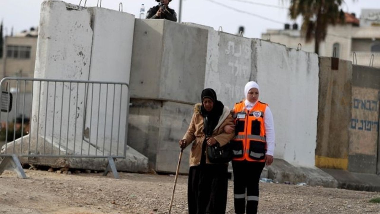 Pembatasan akses warga Palestina ke Masjid Al-Aqsa di Yerusalem oleh otoritas Israel memasuki bulan Ramadan, memicu kecaman dan protes dari berbagai pihak.