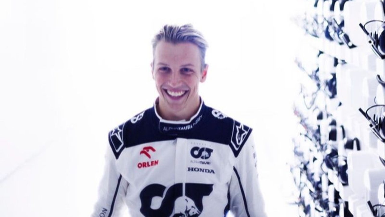 Pembalap F1 Liam Lawson menyampaikan pesan haru usai digantikan Yuki Tsunoda di tim Red Bull,  mengakui kekecewaan namun tetap mensyukuri perjalanan karirnya.