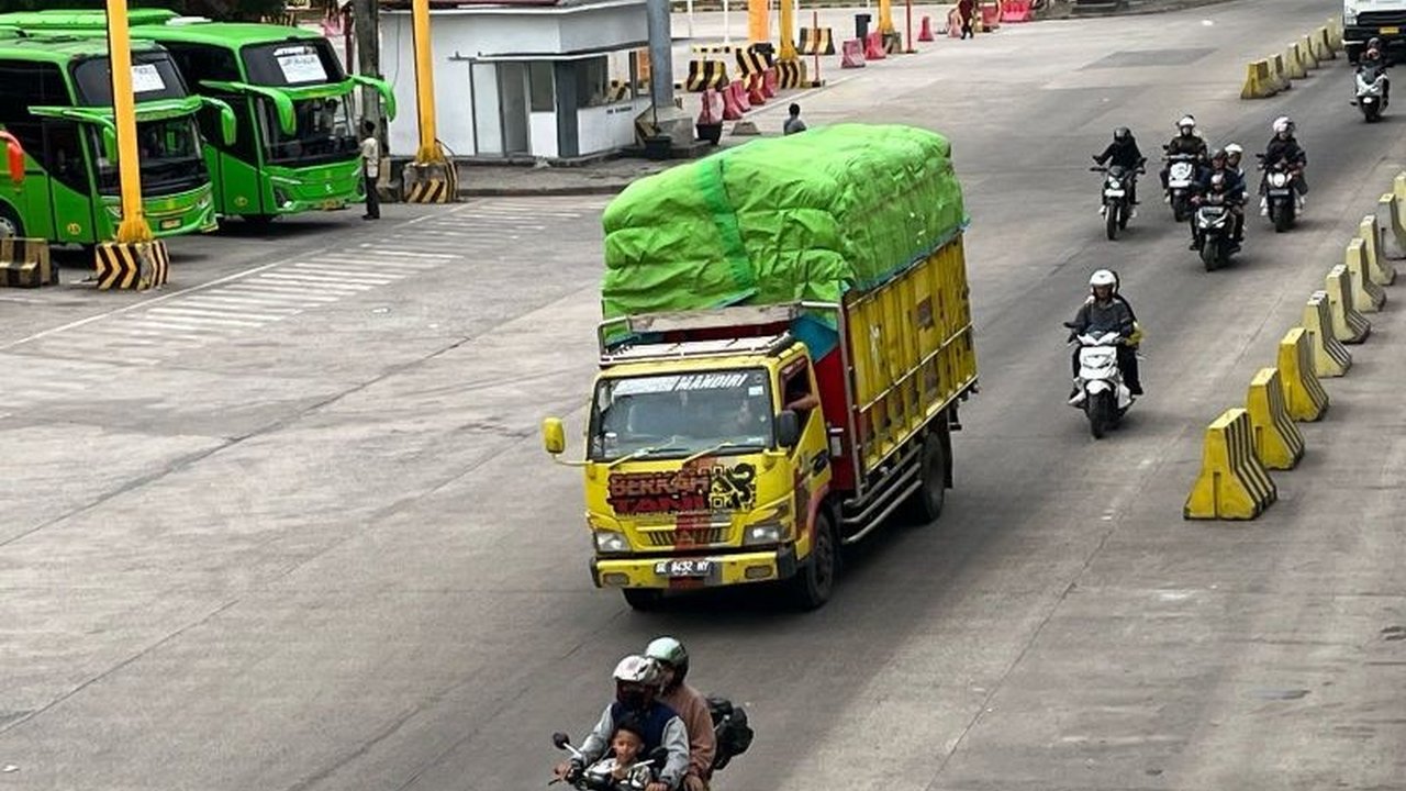 Puncak Arus Mudik Lebaran 2025: Pelabuhan Bakauheni Ramai Lancar