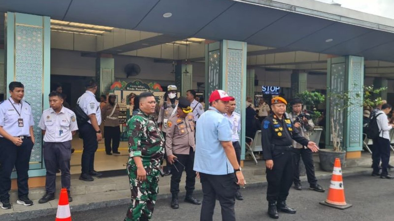 Kapolres Metro Jakarta Pusat ingatkan pemudik untuk selalu waspada terhadap berbagai modus kejahatan seperti hipnotis dan pencurian saat perjalanan mudik Lebaran tahun ini.