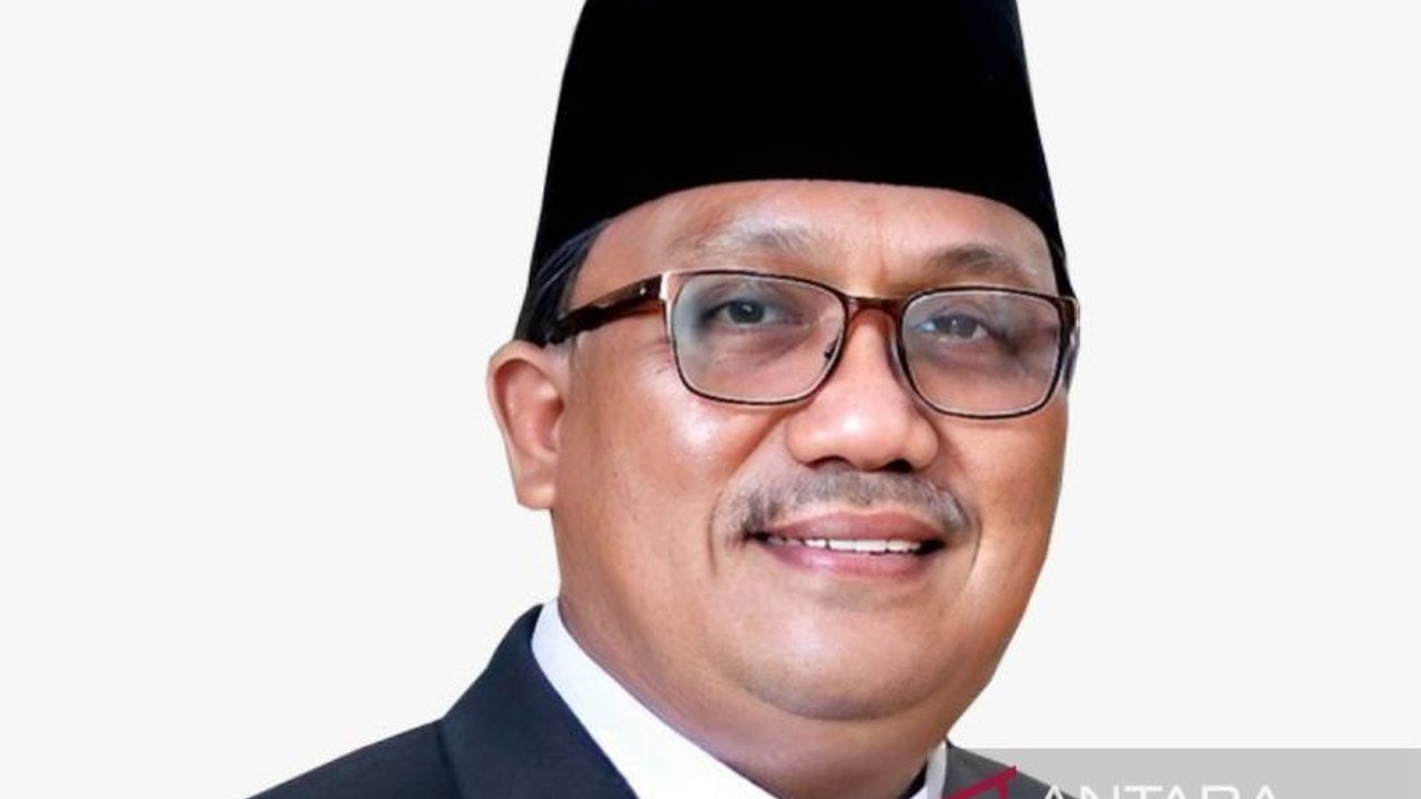 Kemenag Sulut mencairkan tunjangan profesi guru (TPG) sebesar Rp1,3 miliar untuk 248 guru madrasah dan PAI non-ASN di Sulawesi Utara, membantu meningkatkan kesejahteraan dan kualitas pendidikan.