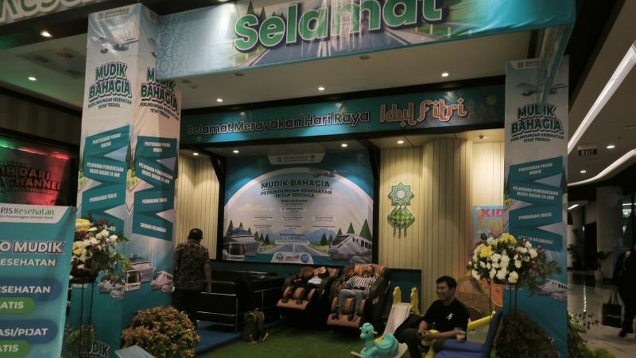 BPJS Kesehatan hadirkan posko mudik di Pelabuhan Merak dengan layanan pijat gratis, cek kesehatan, dan fasilitas hiburan untuk kenyamanan pemudik selama periode mudik Lebaran 2025.
