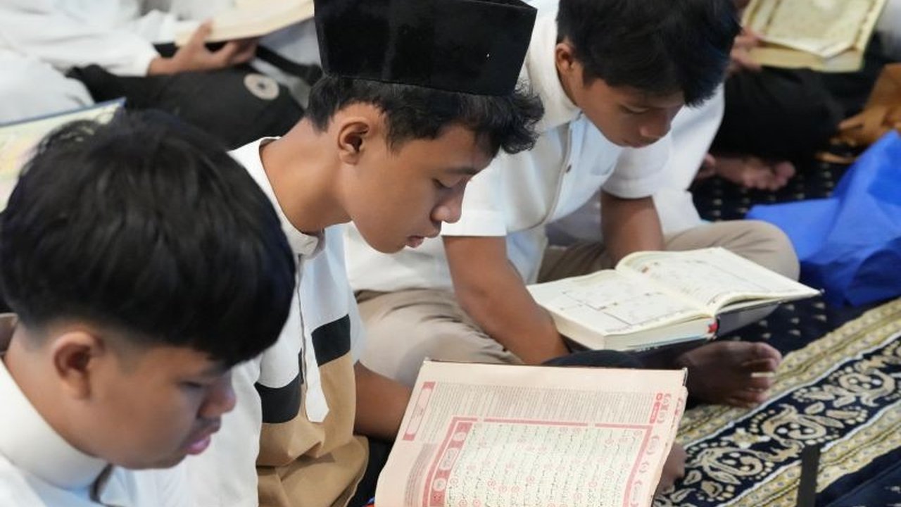 Pertamina International Shipping Salurkan Bantuan Ramadhan melalui Program BerSEAdekah