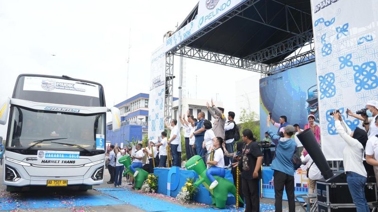 PT Pelindo Solusi Logistik (SPSL) turut serta dalam program mudik gratis Kementerian BUMN, memberangkatkan pemudik Jakarta-Solo dengan prioritas keselamatan dan kenyamanan.