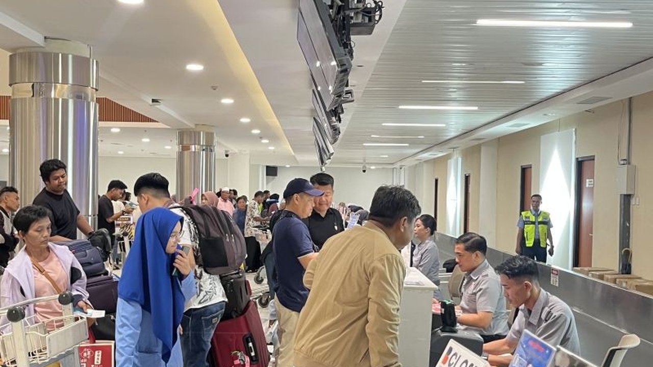 Bandara Internasional Hang Nadim Batam melayani 106.172 penumpang selama arus mudik Lebaran 2025, dengan puncak arus mudik terjadi pada 28 Maret.