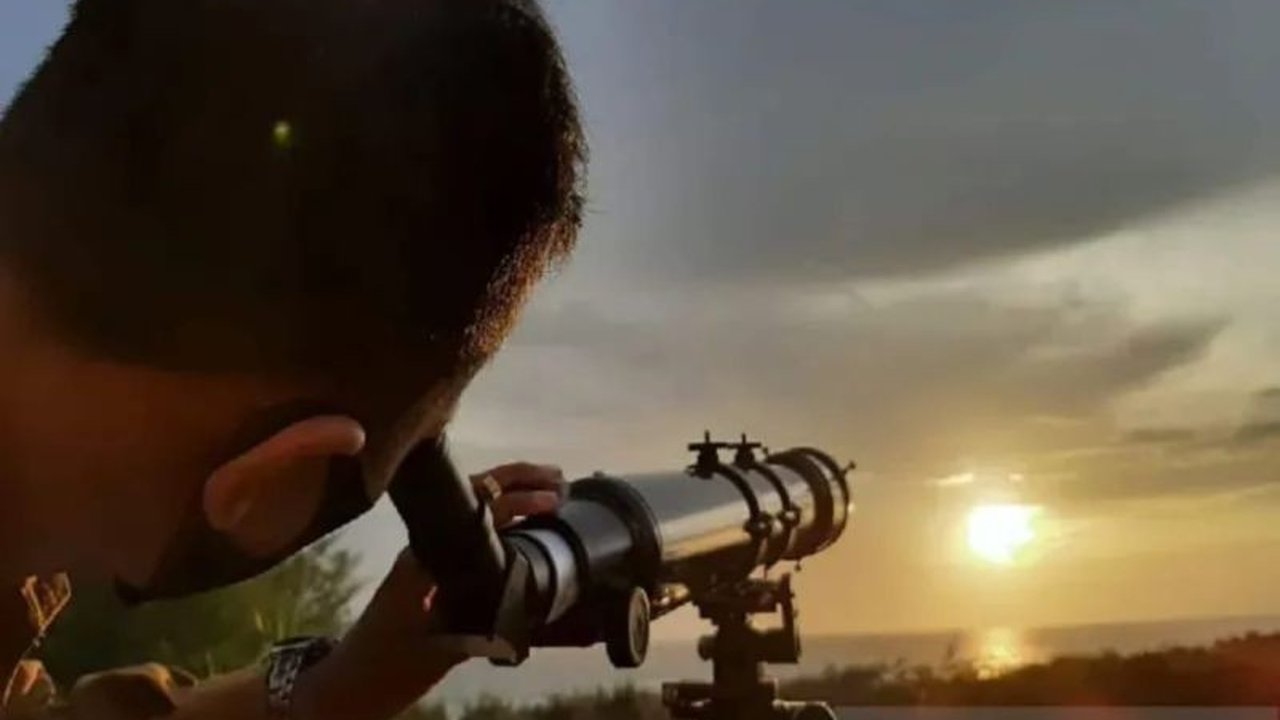 Kemenag Aceh memprediksi Idul Fitri 1446 H akan jatuh pada 31 Maret 2025, karena hilal diprediksi tidak terlihat pada 29 Ramadhan.