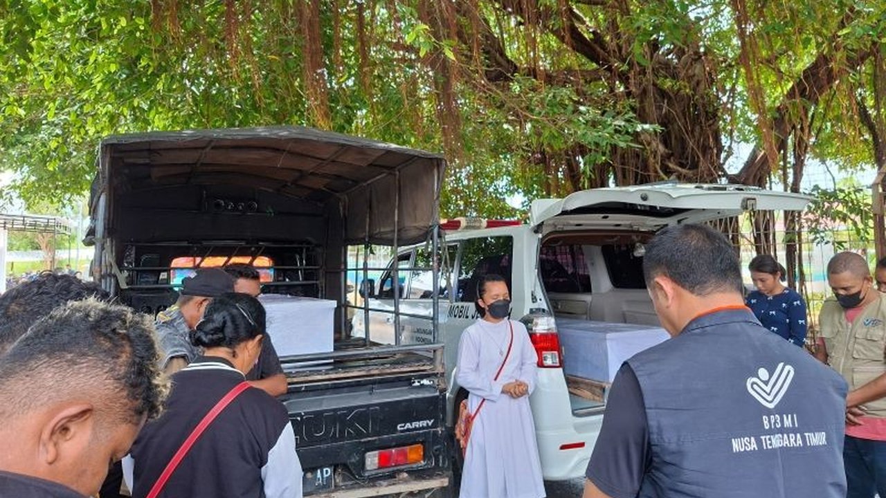 BP3MI NTT memulangkan dua jenazah Pekerja Migran Indonesia (PMI) nonprosedural asal Nusa Tenggara Timur (NTT) yang meninggal di Malaysia, menambah jumlah total PMI NTT yang dipulangkan menjadi 37 orang.