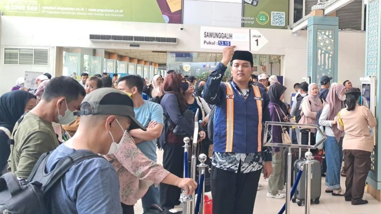 Dokter Jacky Harianto menyarankan konsumsi vitamin dan pola makan seimbang bagi petugas Lebaran untuk mencegah kelelahan serta menyediakan layanan cek kesehatan gratis.